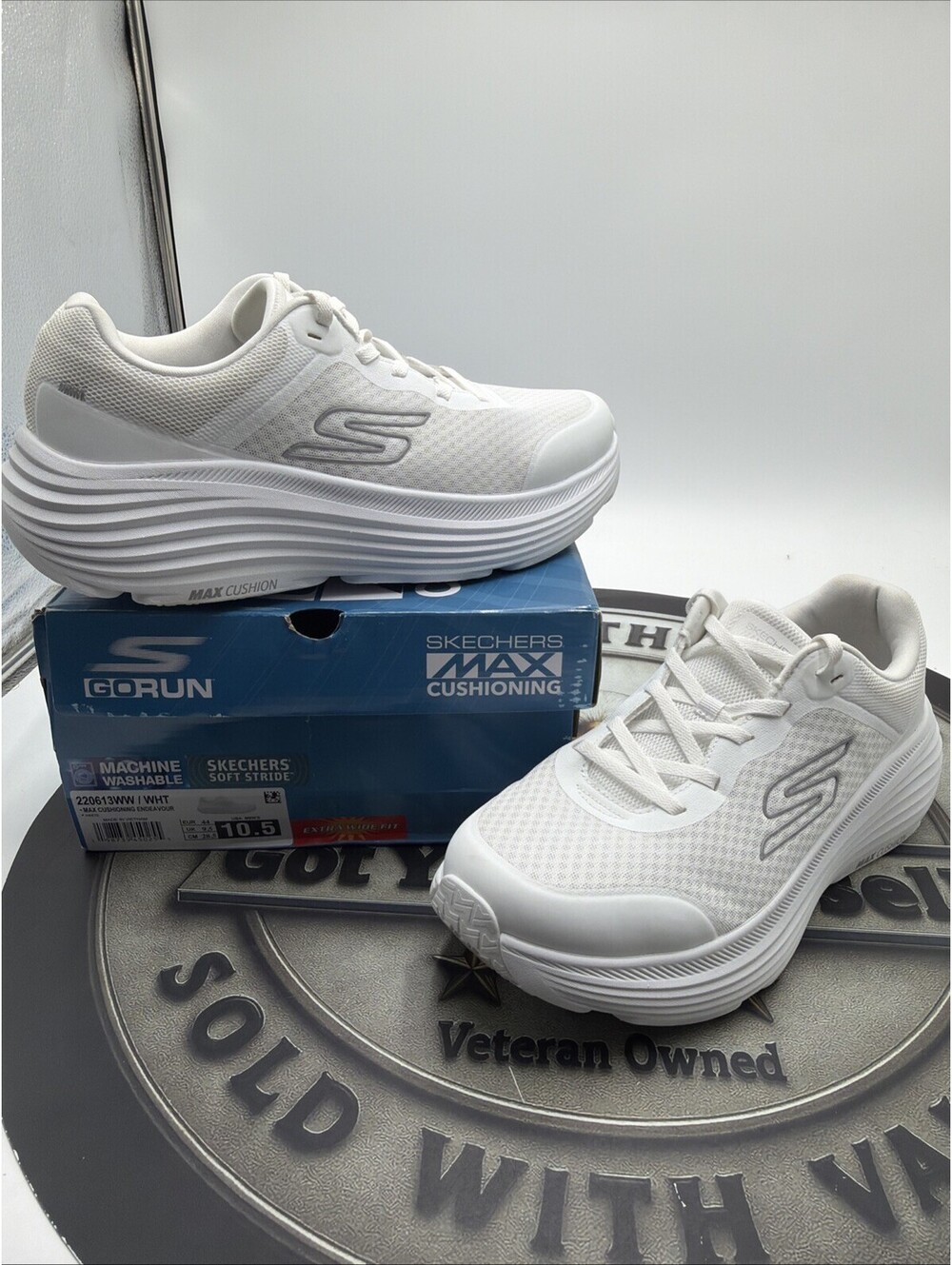 Skechers Max Cushioning Endeavour Running Shoes White 220613 US Men's Size 10.5